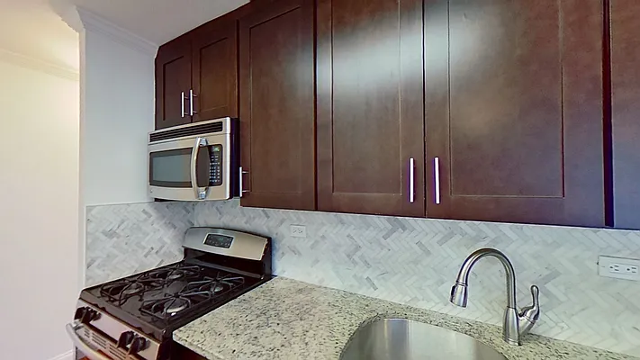 Rented by Batra Group Inc | media 26