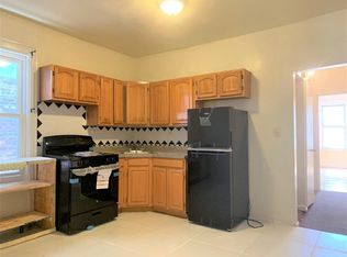 298 E 46th St #2, Brooklyn, NY 11203