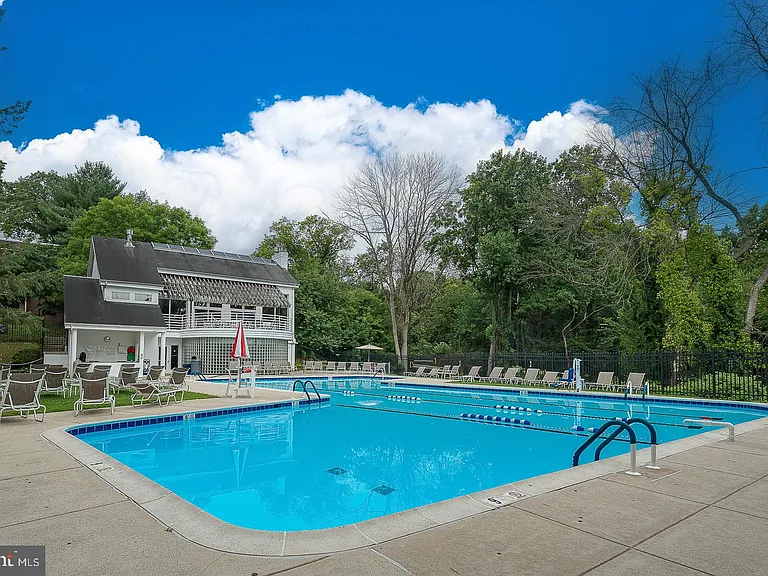 1637 Oakwood Dr #S122 — Photo 27
