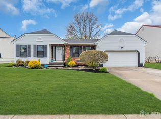 3 Lynn Ct, North Brunswick, NJ