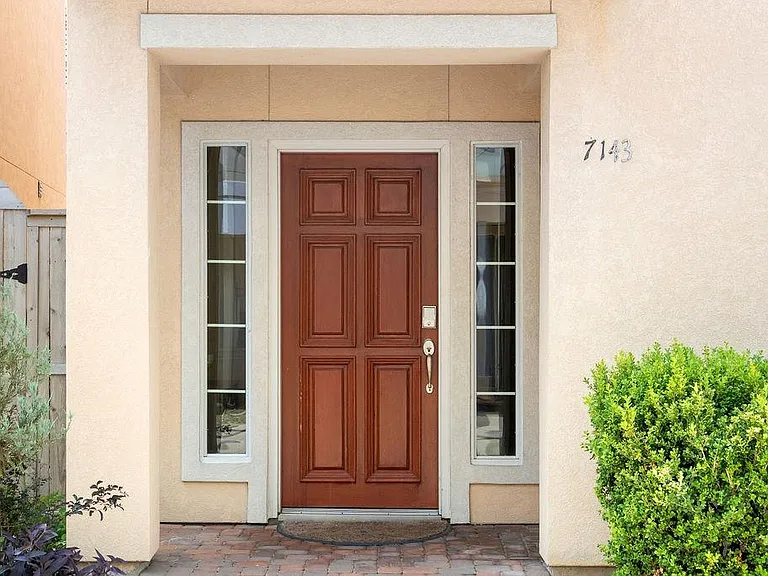 7143 Laguna Villas — Photo 3