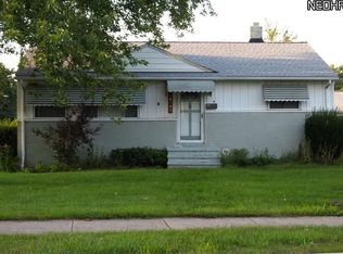 30003 Forest Grove Rd, Willowick, OH 44095