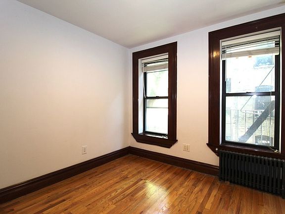 4th image of 119 E 96th St APT 4
