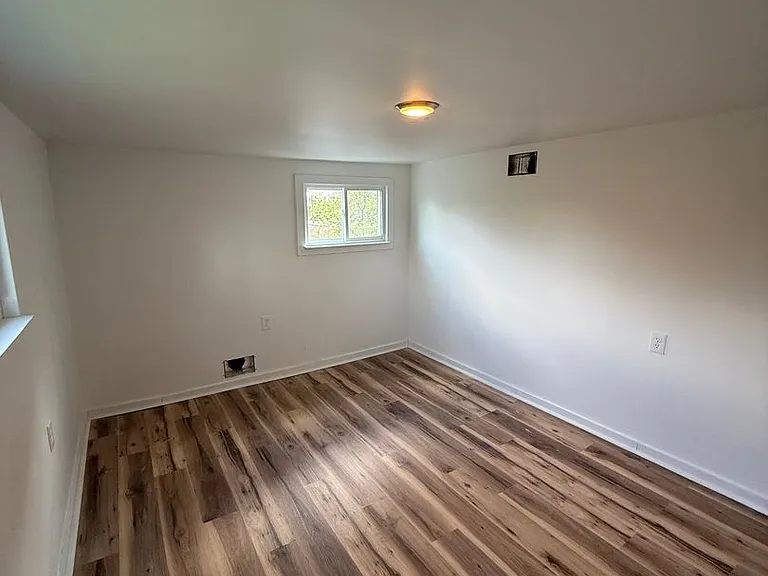 524 Short St — Photo 18