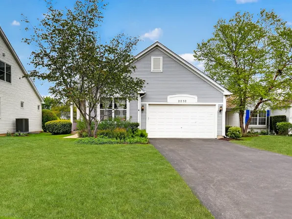 2232 Wilshire Ct, Grayslake, IL 60030