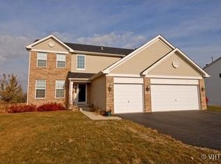 867 Hampton Ln, Yorkville, IL 60560