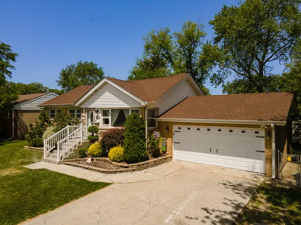 6842 W 110th St, Worth, IL 60482