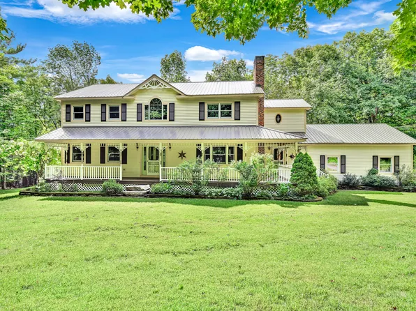 286 Pond Road, Wayne, ME 04284