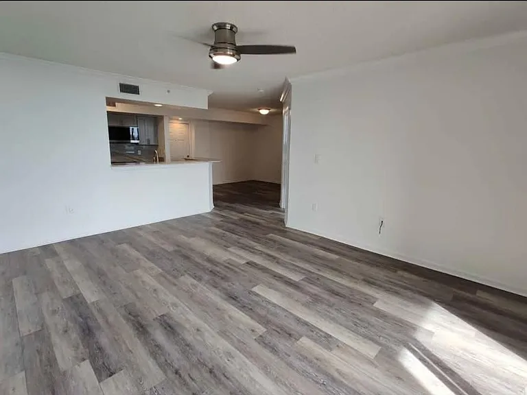 1000 Scotia Dr #506 — Photo 6