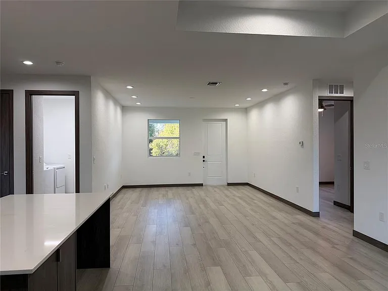 3050 Wentworth St — Photo 5