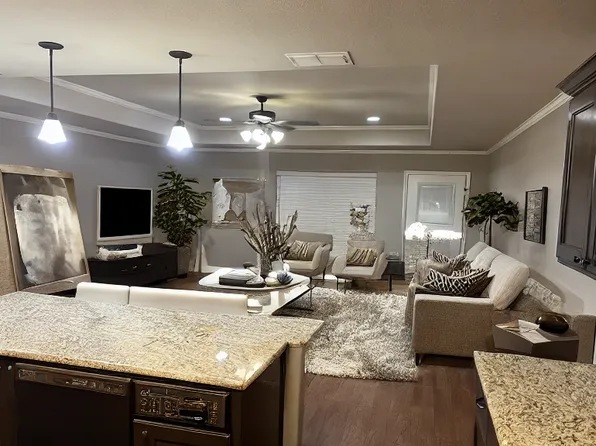 167 Oakview Ct, Longview, TX 75605