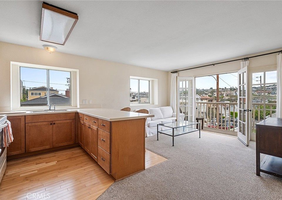 1st image of 358 28th St