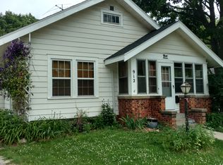 912 Grove St, Adel, IA 50003