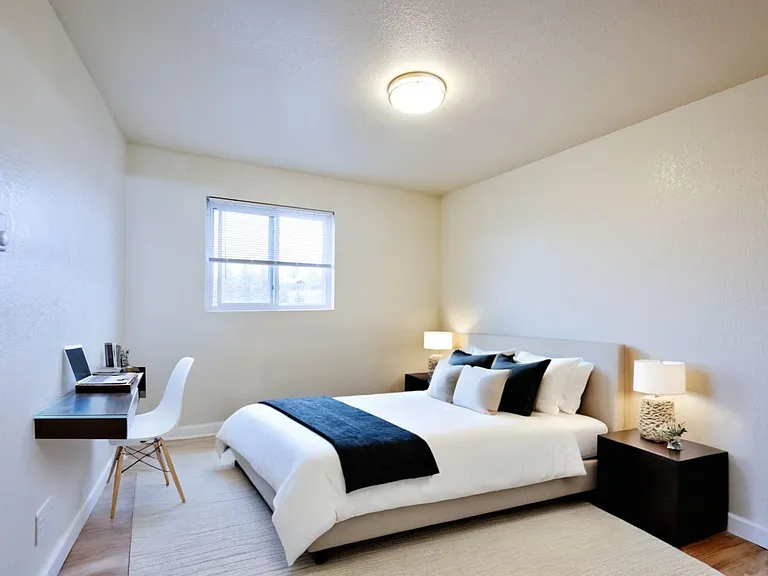 211-225 N Peterson Dr — Photo 12