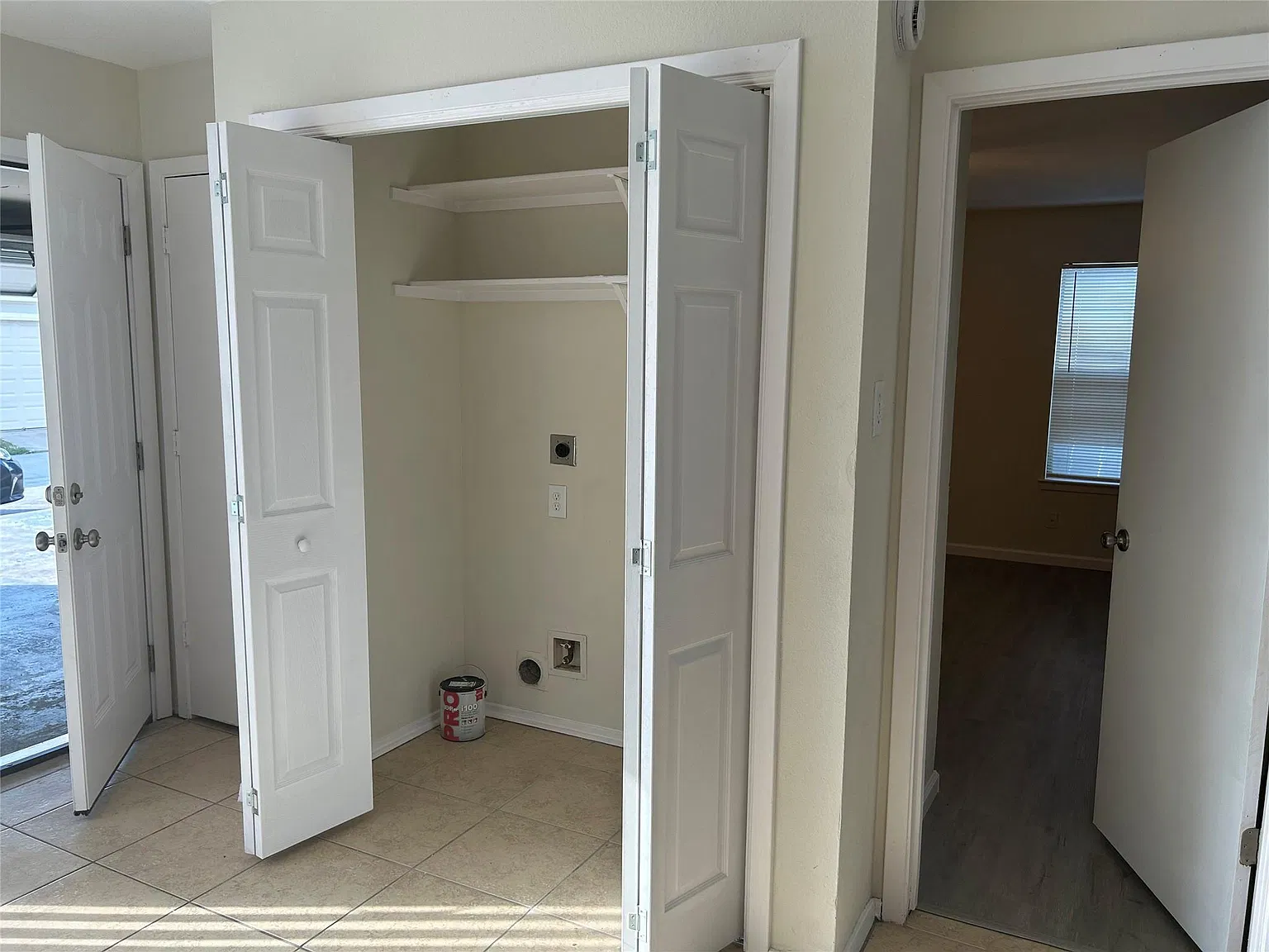 3 bed, 2.0 bath, 1152 sqft, $1,500 — Photo 4