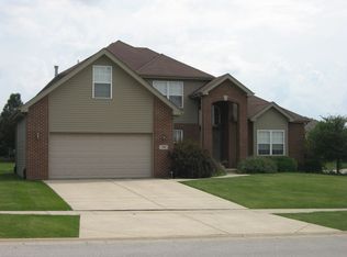 720 W Corning St, Peotone, IL 60468