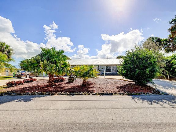 2nd image of 322 S Naranja Avenue