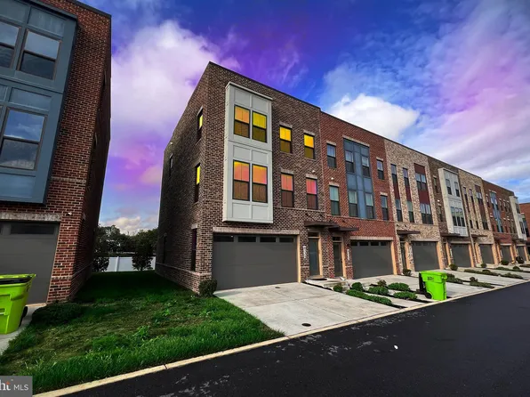 4730 Towne Park Rd, Suitland, MD 20746
