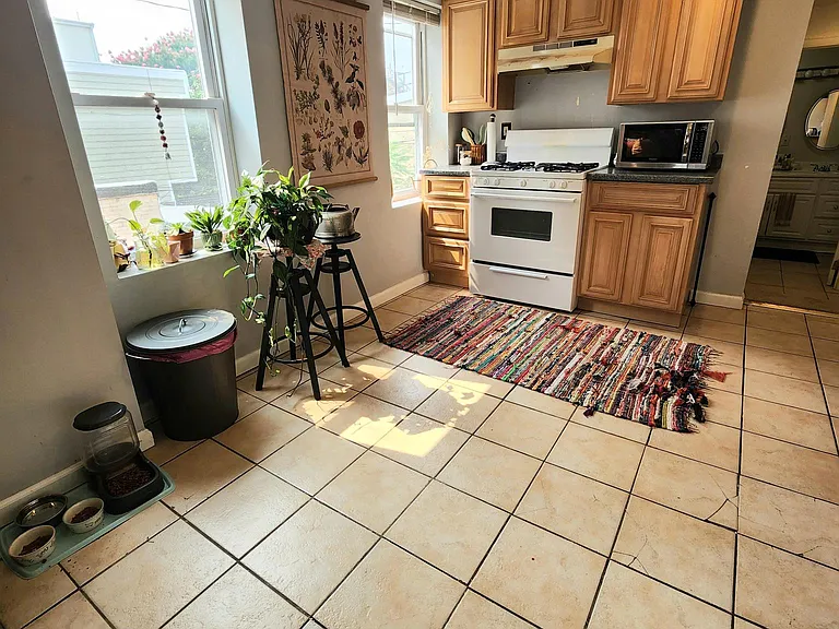 8 W Randall St #2 — Photo 8