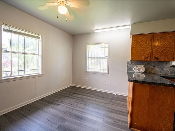 4th image of 4402 Balkin St