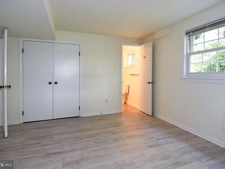 7513 Sebago Rd — Photo 37
