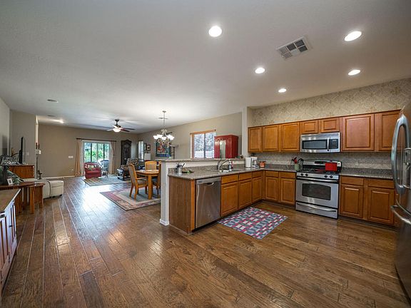 5th image of 1136 Arden Ct