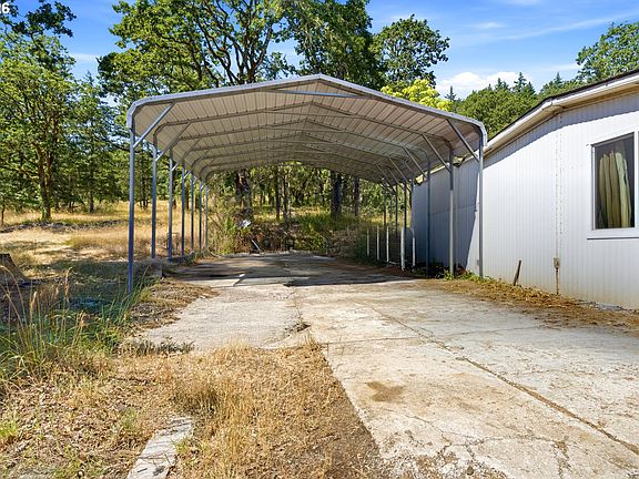 3rd image of 22695 Finn Rd