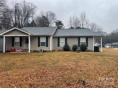 905 Peachtree Rd, Charlotte, NC, 28216