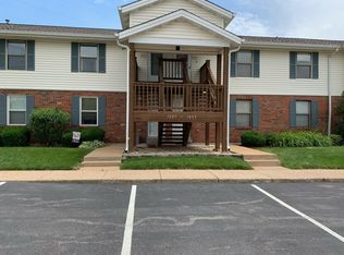 1035 Hidden Ridge Trl, Valley Park, MO 63088