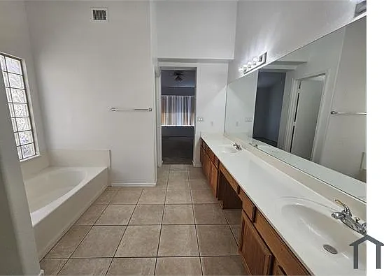 1413 W Villa Rita Dr — Photo 39