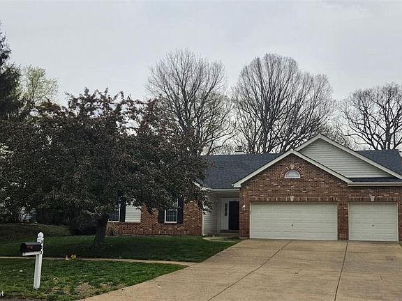 2nd image of 352 Strecker Rd