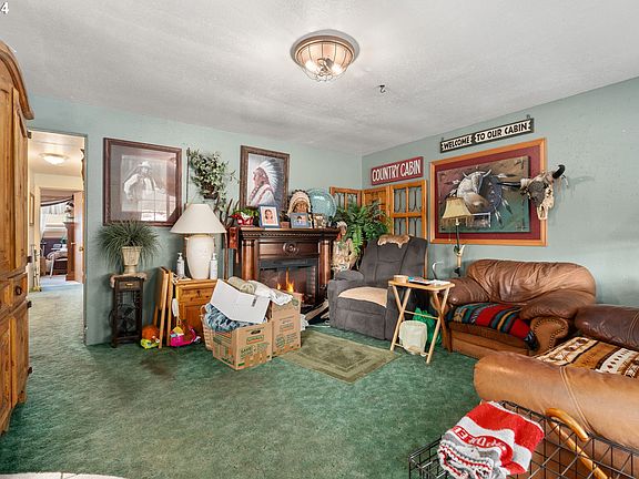 4th image of 113 SE 92nd Ave