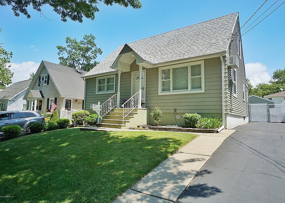 1st image of 277 Mountainview Ave