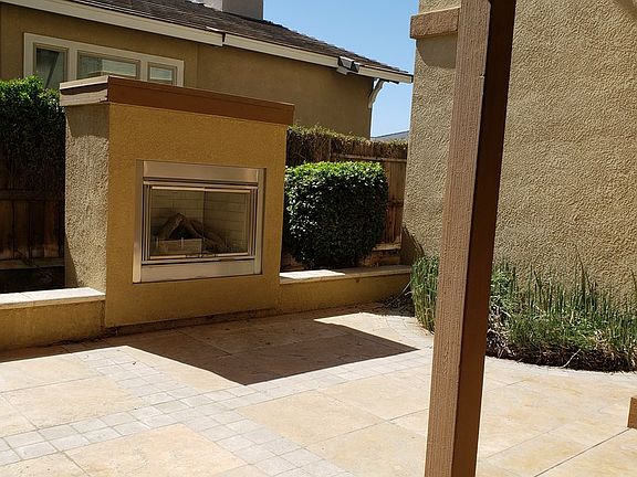 2nd image of 1120 Jasmine Dr