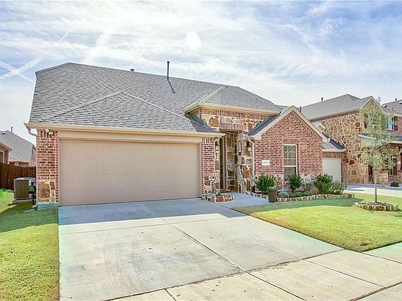 3rd image of 10701 Troutt Dr