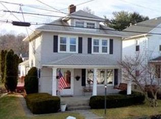 205 N Green St, Nazareth, PA 18064