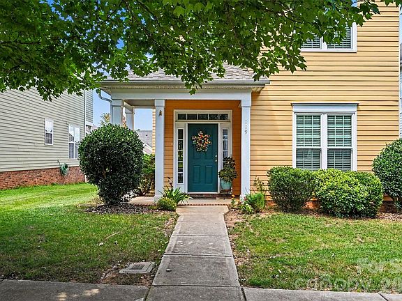 4th image of 119 E Decatur Ave