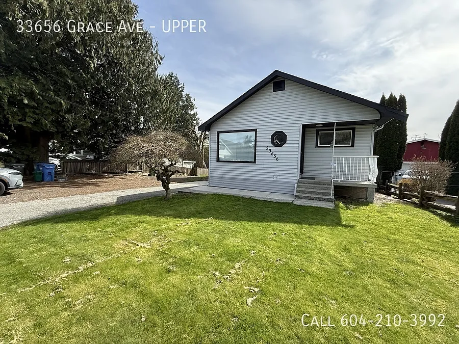 Spacious Renovated Upper in Matsqui — Photo 2