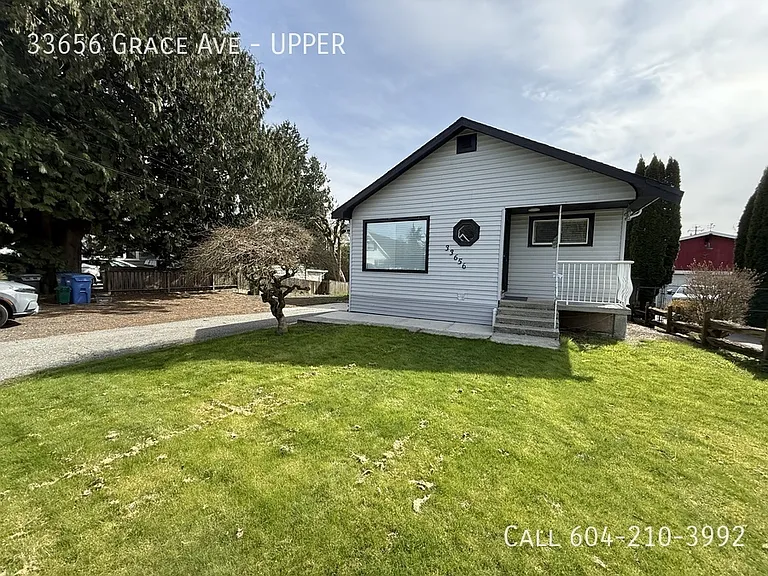 33656 Grace Ave #UPPER — Photo 2