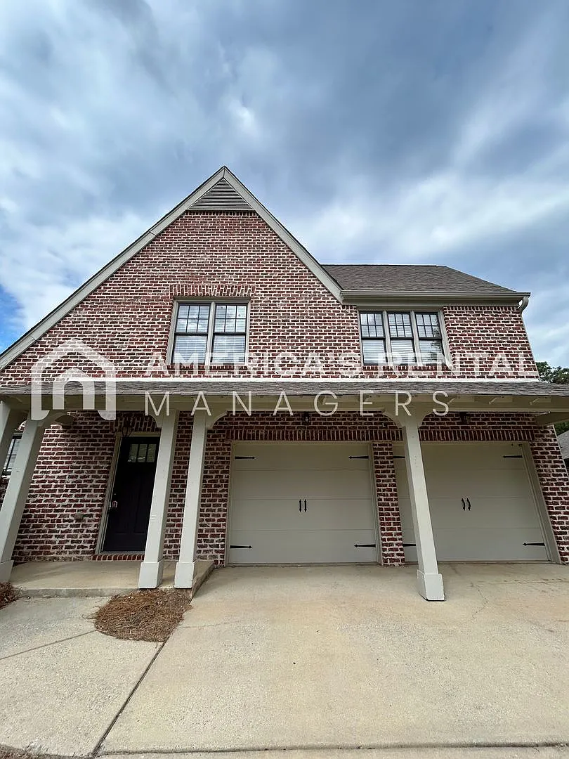 Deposit Pending! Home In Hoover View With 48 Hours Notice! — Photo 3
