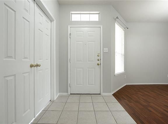 4th image of 9740 Kingsmill Dr