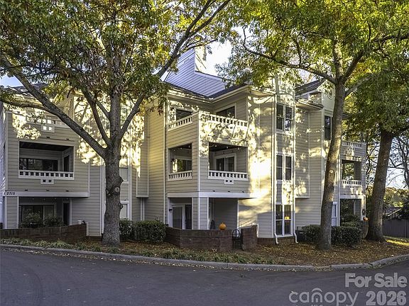 3rd image of 2715 Selwyn Ave APT 30