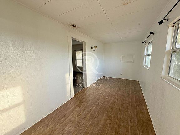 2nd image of 3803 S Sanford Ave