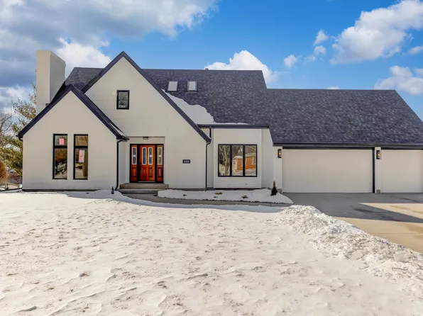 820 Honeysuckle Ave, West Chicago, IL 60185