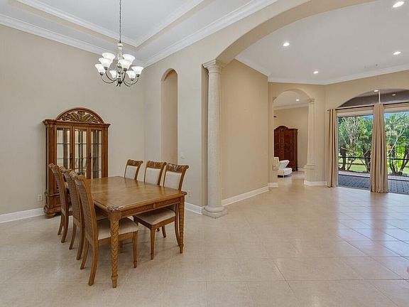 5th image of 6124 57th Court