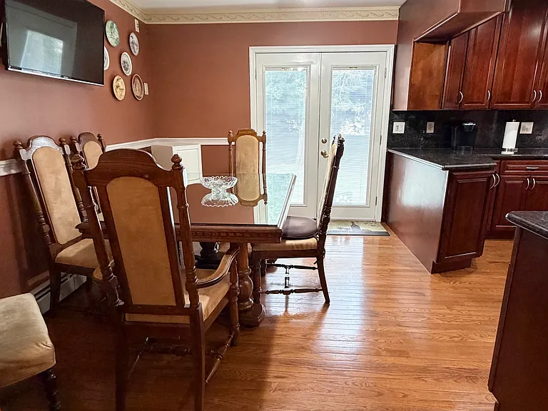 598 Cleveland Ave — Photo 5