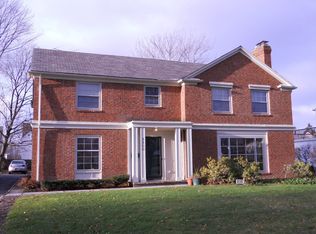 3300 Van Aken Blvd, Shaker Heights, OH