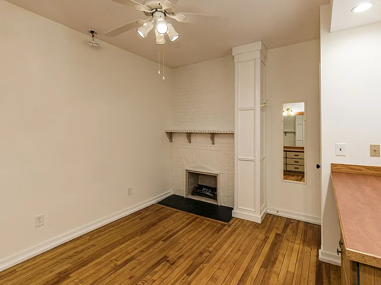 1207 Madison St #1 — Photo 12