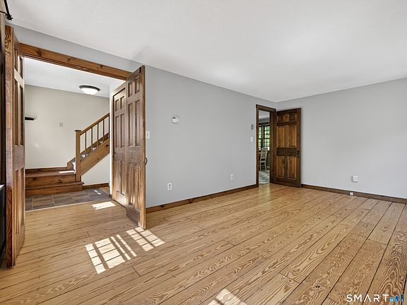 5th image of 85 Cannon Drive