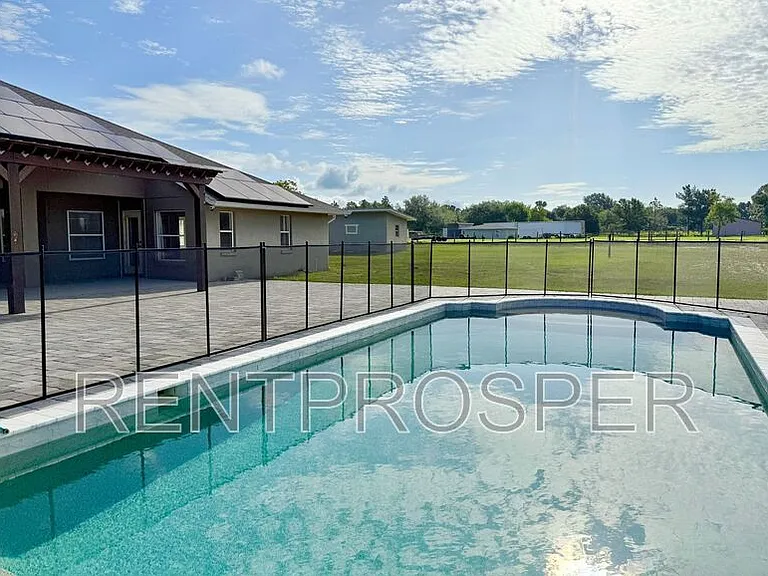 11400 Lovers Ln — Photo 21